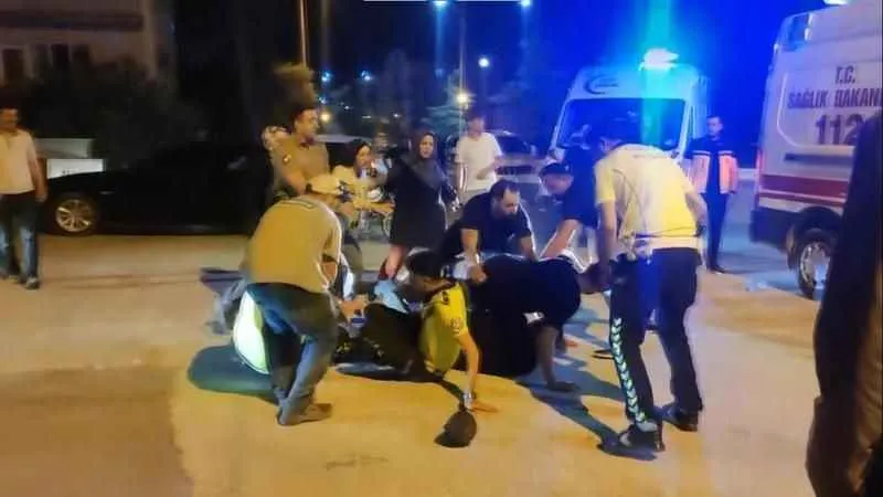 Burdur’da meydana gelen trafik kazasının ardından ortalık savaş alanına döndü