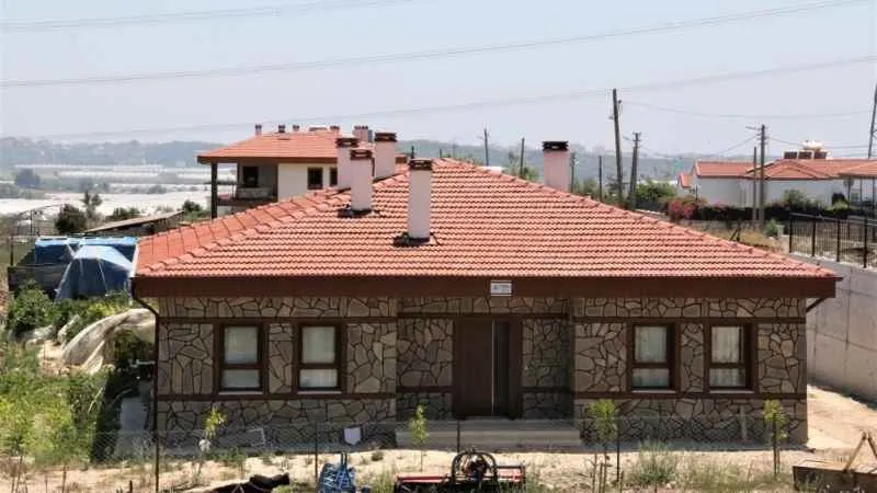 Yangınında küle dönen mahallede yeni evlerde ilk Kurban Bayramı heyecanı