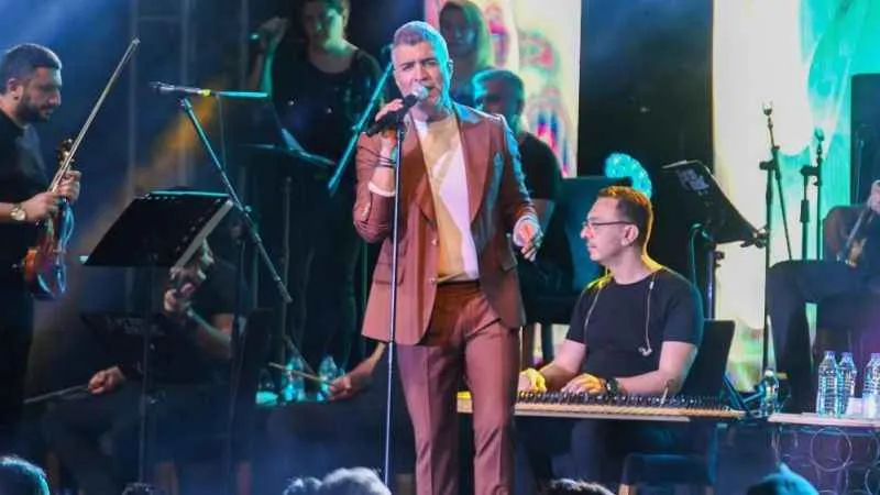 Bodrum'da Özcan Deniz izdihamı