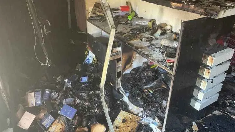 Giyim mağazasında çıkan yangın korkuttu