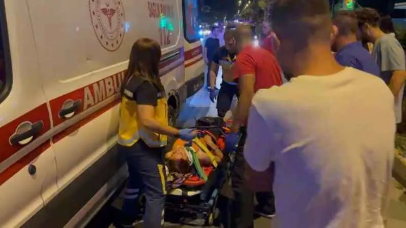 Kuşadası'nda trafik kazası: 2 ağır yaralı