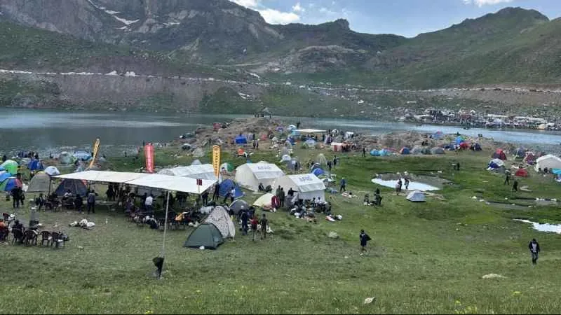 Türkiye’nin en yüksek festivali Yüksekova’da başladı