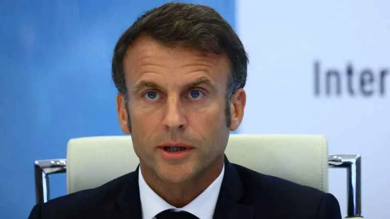 Macron Almanya ziyaretini erteledi