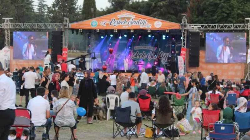 Tekirdağ’da "Geleneksel Karacakılavuz Keşkek Şenliği" sona erdi