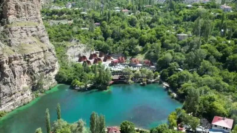 8 bin nüfuslu ilçeye 80 bin ziyaretçi