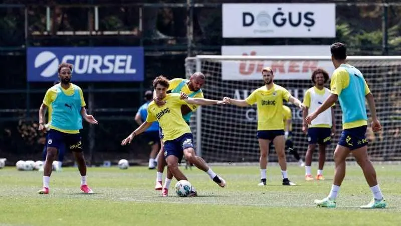 Fenerbahçe'nin yeni sezon hazırlıkları devam ediyor
