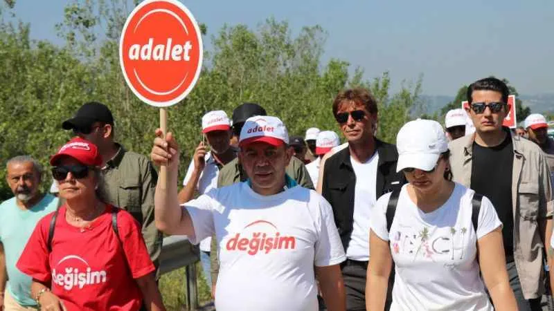 Tanju Özcan: "Onların korktuğu gibi olacak, değişim kaçınılmaz"