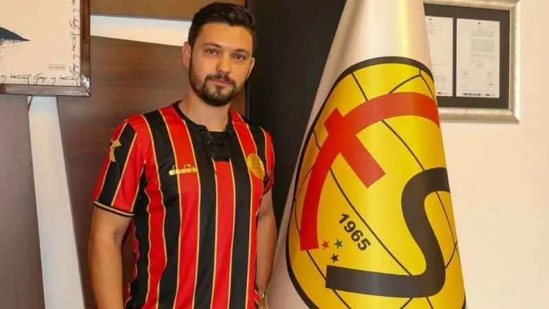 Eskişehirspor’a orta saha takviyesi
