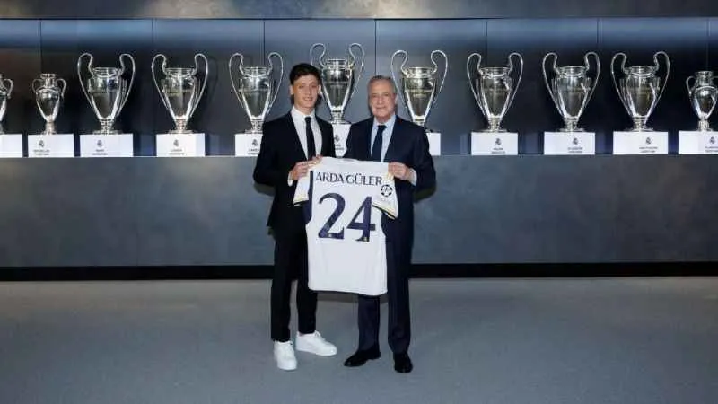 Arda Güler, Real Madrid’e resmi imzayı attı