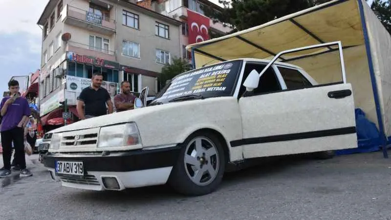 Aracı modifiye edip pirinç taneleri ile kapladılar