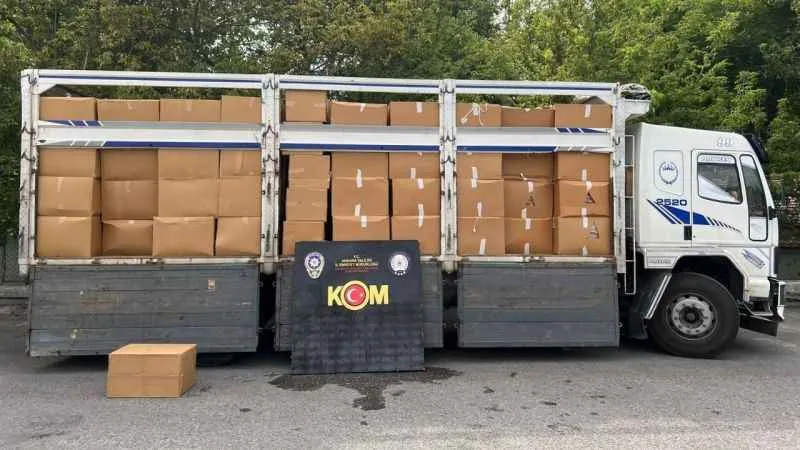 Başkentte, 280 bin paket bandrolsüz sigara ele geçirildi