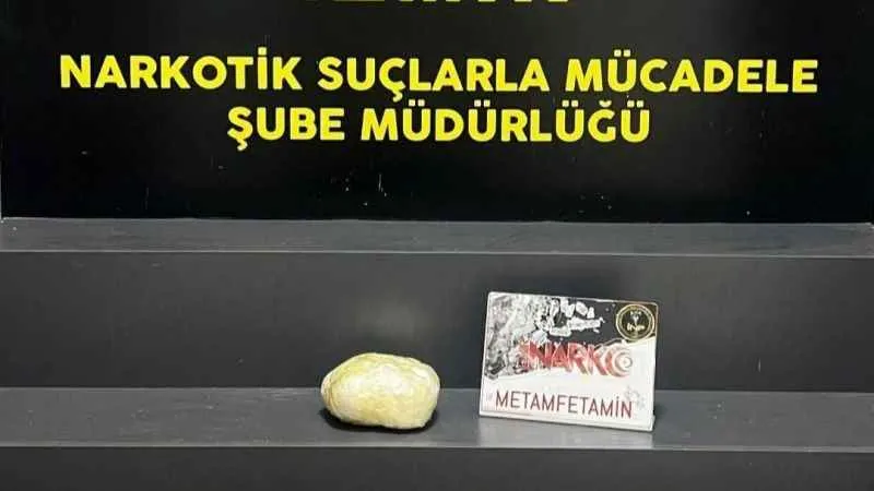 İzmir Otogarı'nda uyuşturucu operasyonu