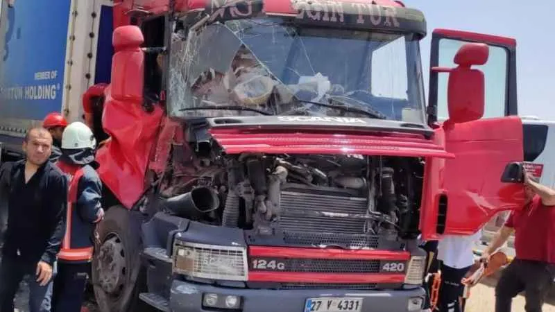 Mardin’de tır kazası: 1 yaralı