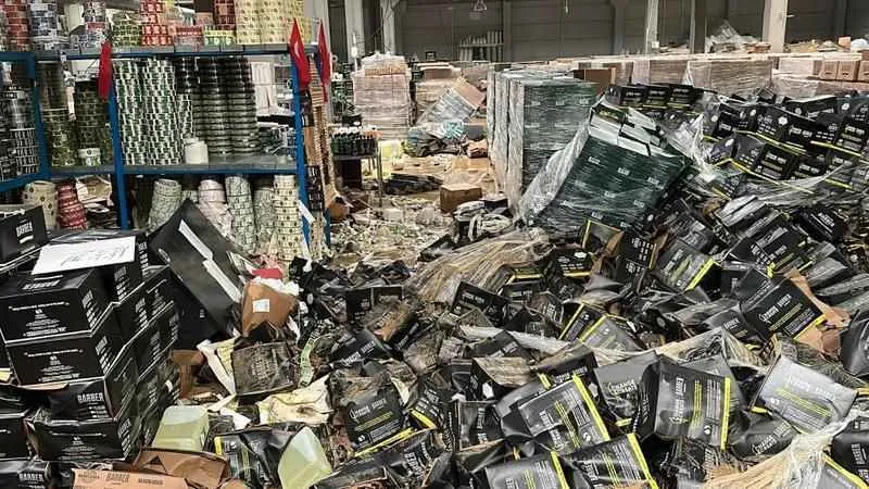 Düzce'de sel kolonya fabrikasını kullanılmaz hale getirdi