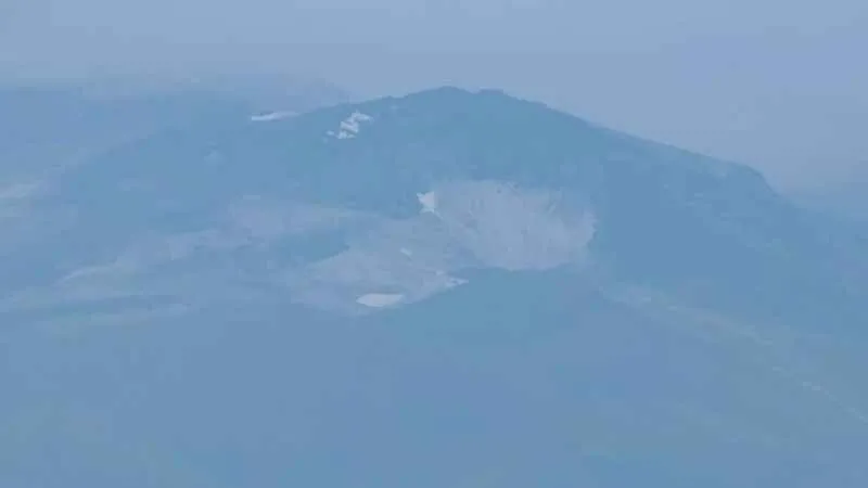 Temmuz ayında Süphan Dağı’nda kar yağışı