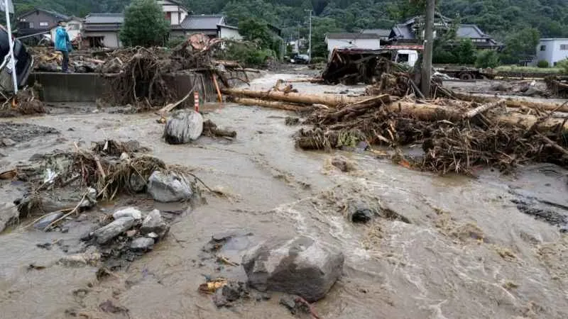 Japonya’da sel ve heyelanlarda can kaybı 6'ya yükseldi