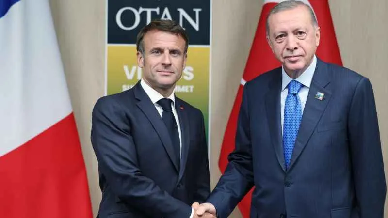Cumhurbaşkanı Erdoğan, Macron ile görüştü