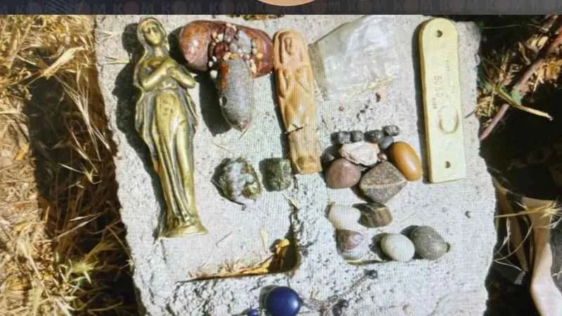 Van’da külçe altın ve Meryem Ana heykeli ele geçirildi