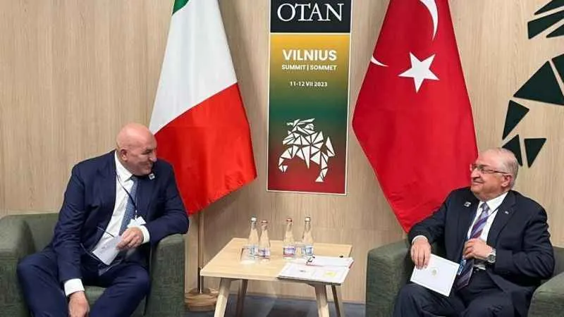 Bakan Güler, İtalya Savunma Bakanı Crosetto ile görüştü