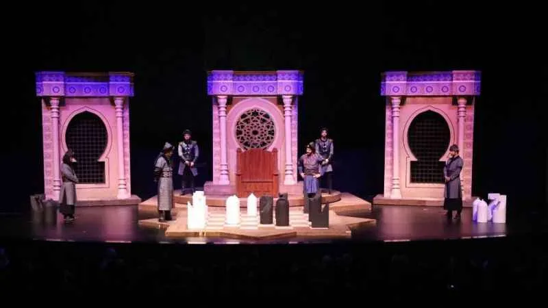 15 Temmuz’a özel “Nizamülmülk” oyunu sahneledi