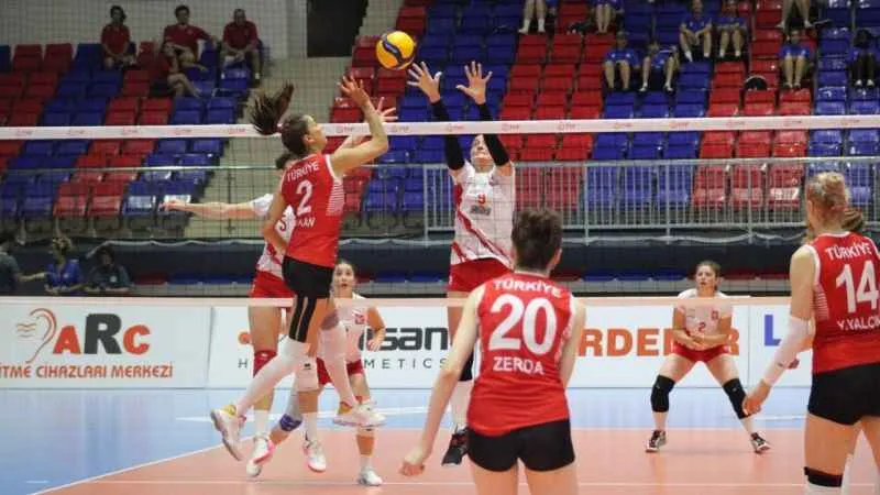 Türkiye Kadın Milli Takımı, şampiyonayı namağlup sürdürüyor