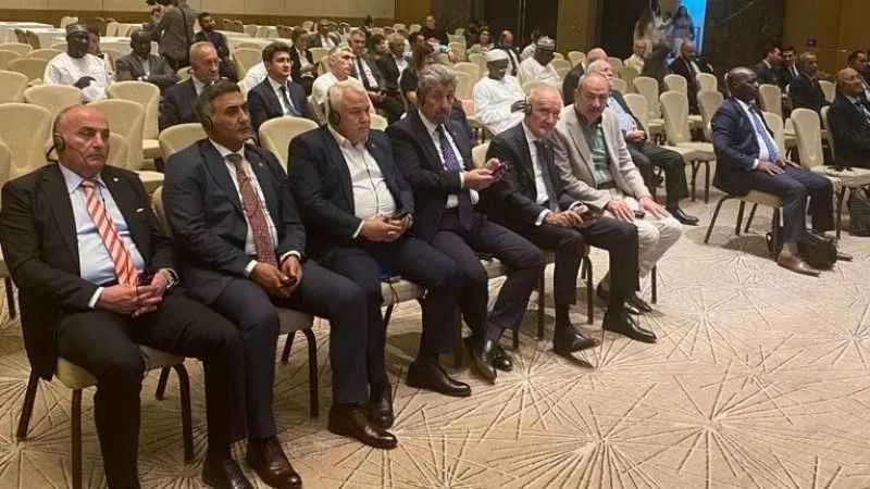 Özakalın, TOBB Başkanı Hisarcıklıoğlu ile Bakü’de