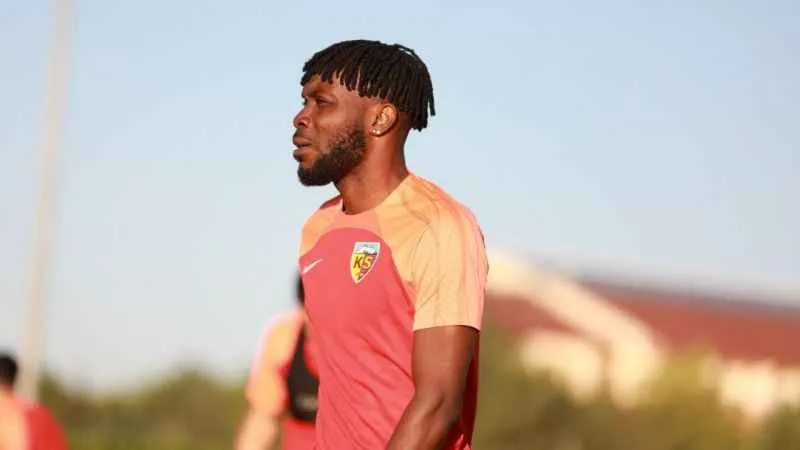 Joseph Attamah takıma katıldı