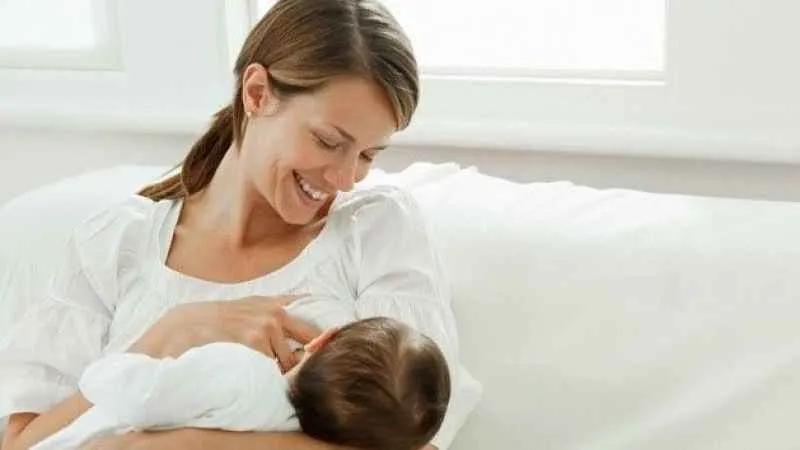 Doğum yapan her kadının endişesi “anne sütü”