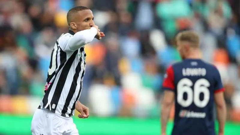 Fenerbahçe, Rodrigo Becao’yu İstanbul’a getiriyor