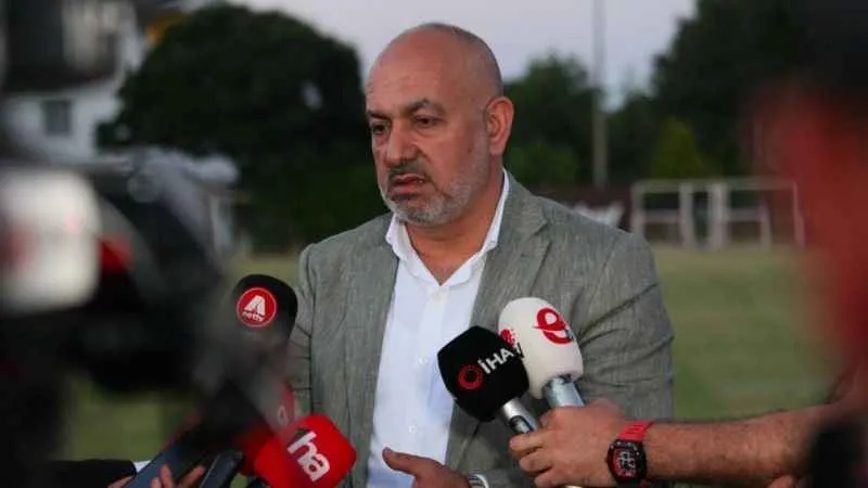 Kayserispor Başkanı Çamlı: "Transfer yasağını kaldırmak için gece gündüz çalışıyoruz"