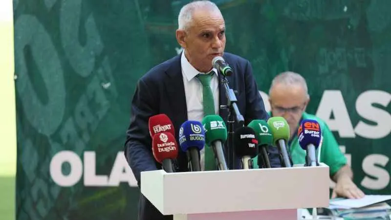 Bursaspor yönetiminin lisans açıklaması ortalığı karıştırdı