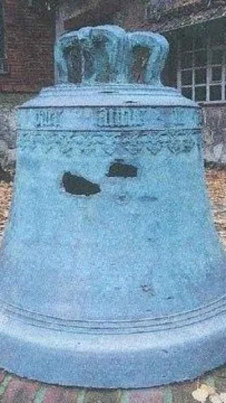 Almanya’da 500 kiloluk tarihi çan çalındı