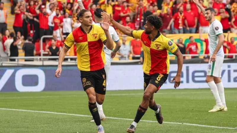 Göztepe, Fenerbahçe'den Emir Ortakaya’yı yeniden kiralayacak