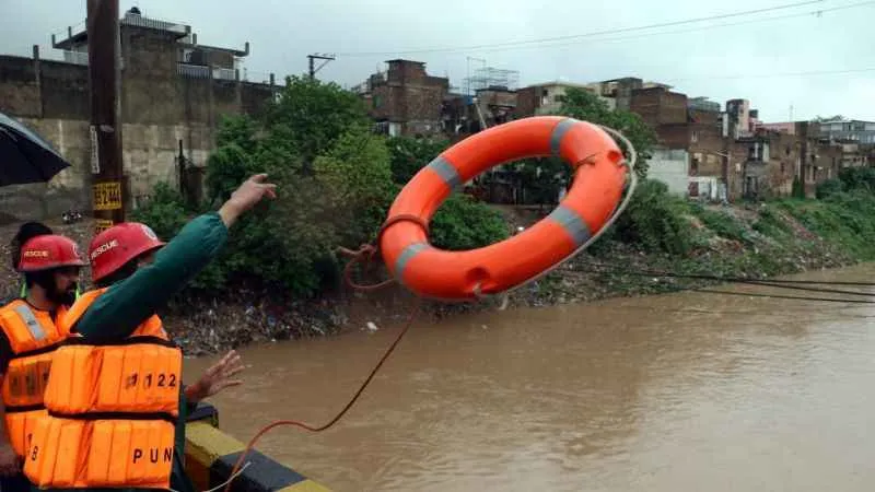 Pakistan’da muson yağmurlarında ölü sayısı 133’e yükseldi