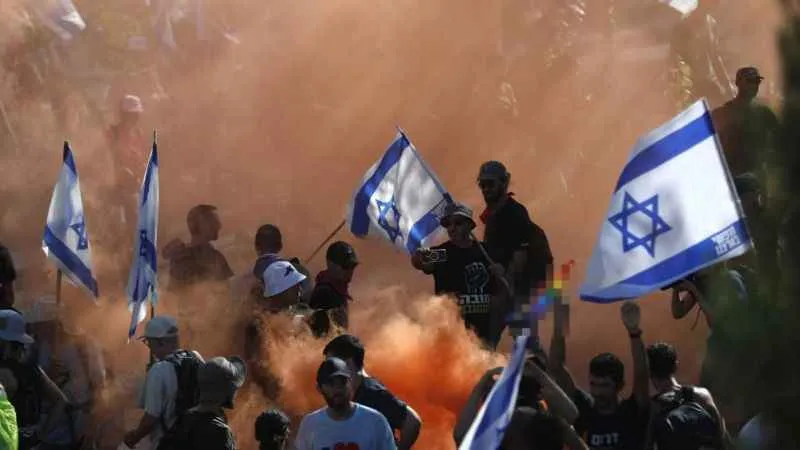 İsrail’de hava kuvvetlerinde görevli yaklaşık 830 yedek asker görevi bıraktı