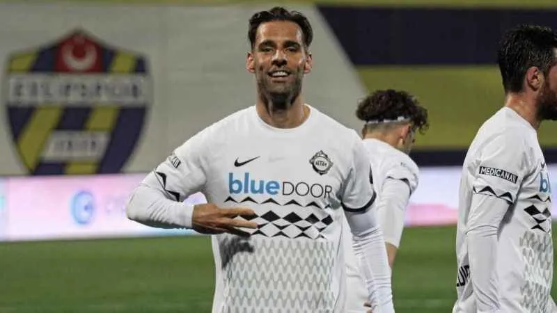 Altay’da bir yabancı kaldı