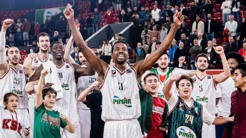 Erick McCollum, P. Karşıyaka’da emekli olmak istiyor