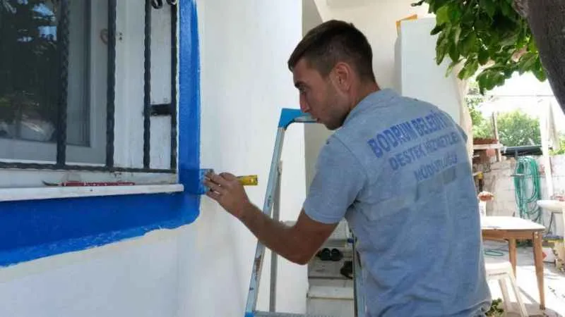 Bodrum sokakları mavi ve beyaza bürünüyor