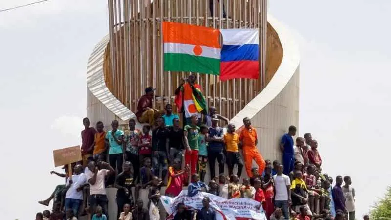 ECOWAS’tan Nijer’deki cunta yönetimine askeri müdahale tehdidi