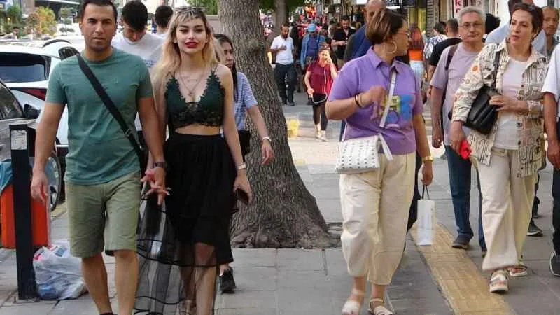 İranlılar Van’ı mesken tuttu