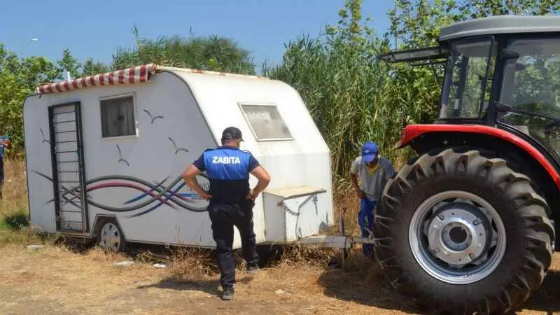 Fethiye’de park alanındaki karavanlar kaldırıldı