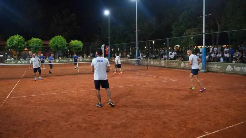 “Yaşayan efsane” için turnuva