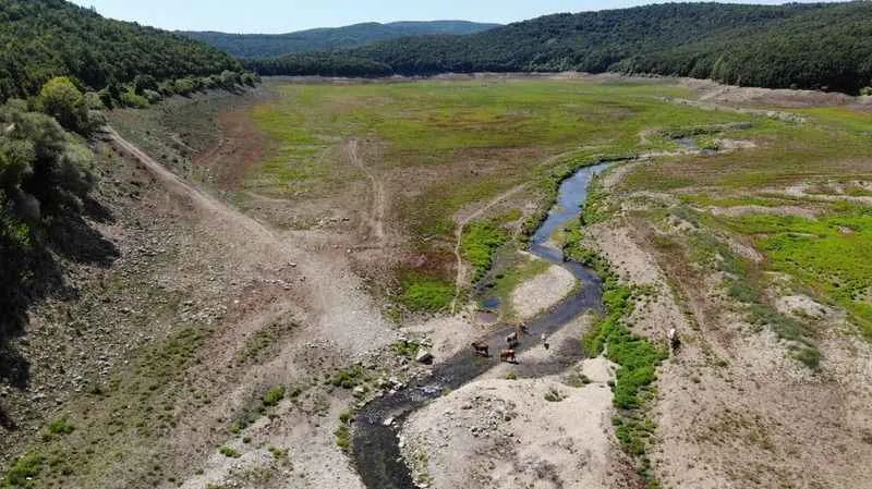 İstanbul’un su ihtiyacını sağlayan Kazandere ve Papuçdere Barajları kurudu