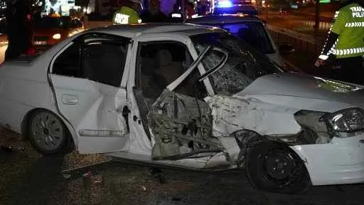 Kırıkkale'deki kazada 4 kişi yaralandı