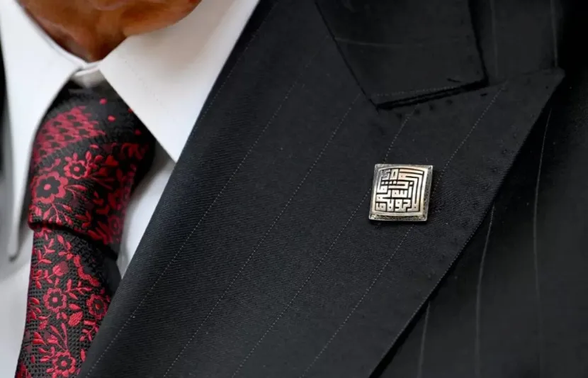 Bahçeli'nin Rozeti ve Yüzüğü Gündem Oldu