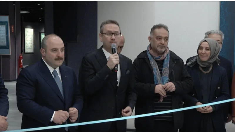 Bakan Varank'tan Hilye-i Şerif ve Hat Sergisi ziyareti