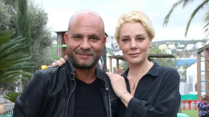 Mevlana ve Meryem Ana ile iletişimdeyim diyen Besta Açar kimdir kimin kızı? Mesleği nedir?