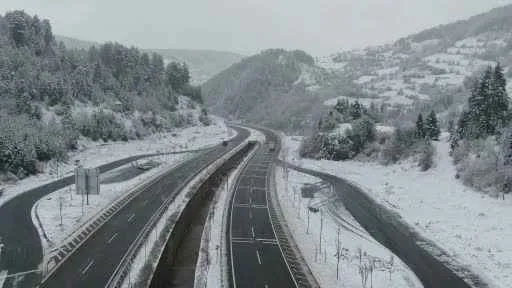 Ilgaz Dağı'nda yoğun kar yağışı sürüyor