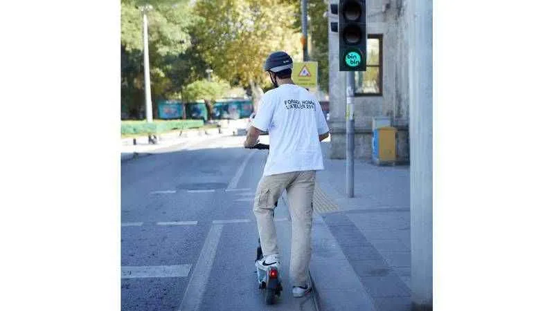 BinBin, Dünya Otomobilsiz Kentler Günü’nde herkesi anahtar bırakmaya davet ediyor!