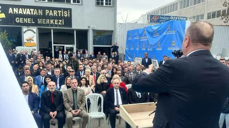 İbrahim Çelebi: Emekliyi görmezden gelmeyin, bayram ikramiyesine iyileştirme yapın